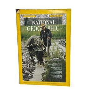 National Geographic Magazine January 1969 Taiwan Oregon Canary‎ Quetzal